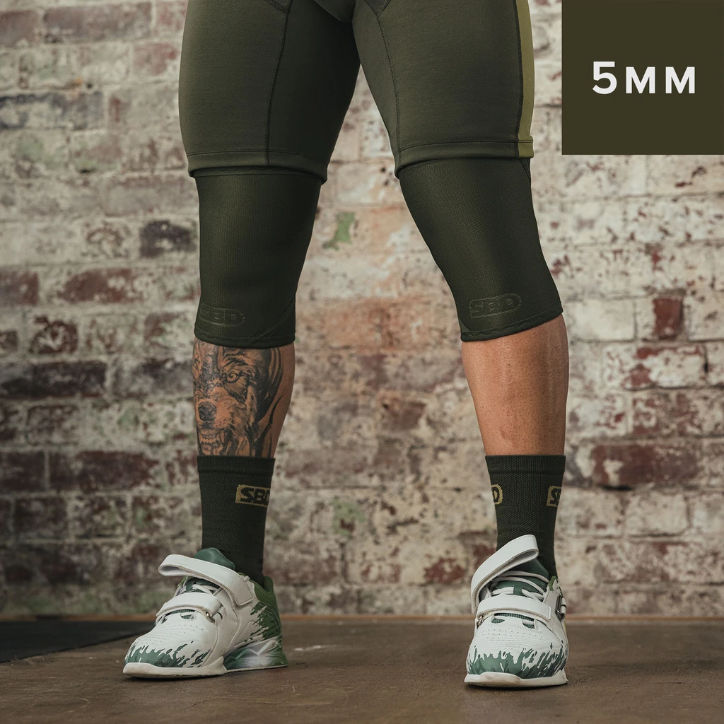 Resolve Weightlifting Knee Sleeves - Image 4