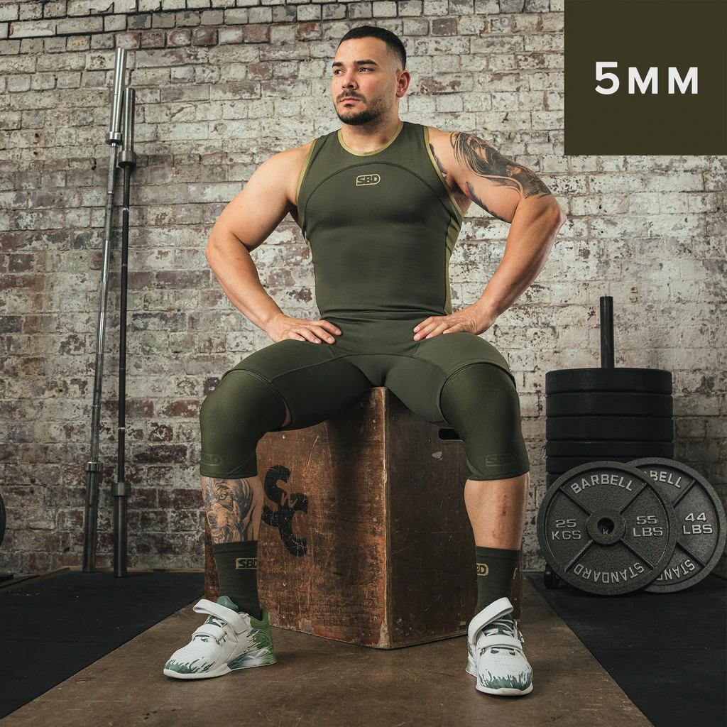 Resolve Weightlifting Knee Sleeves - Image 5